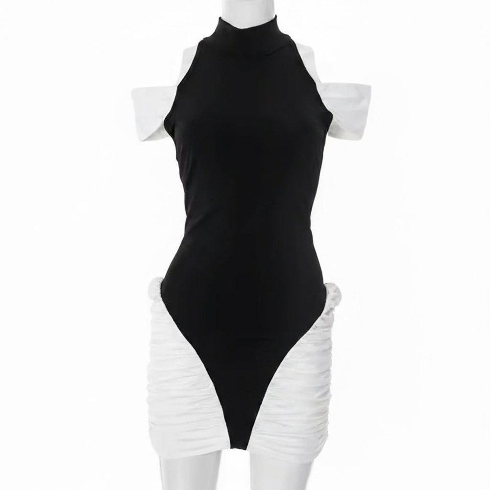 Elegant Black and White Sleeveless Dress